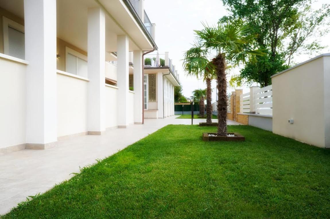 Residence Deamarina Marina di Massa Dış mekan fotoğraf