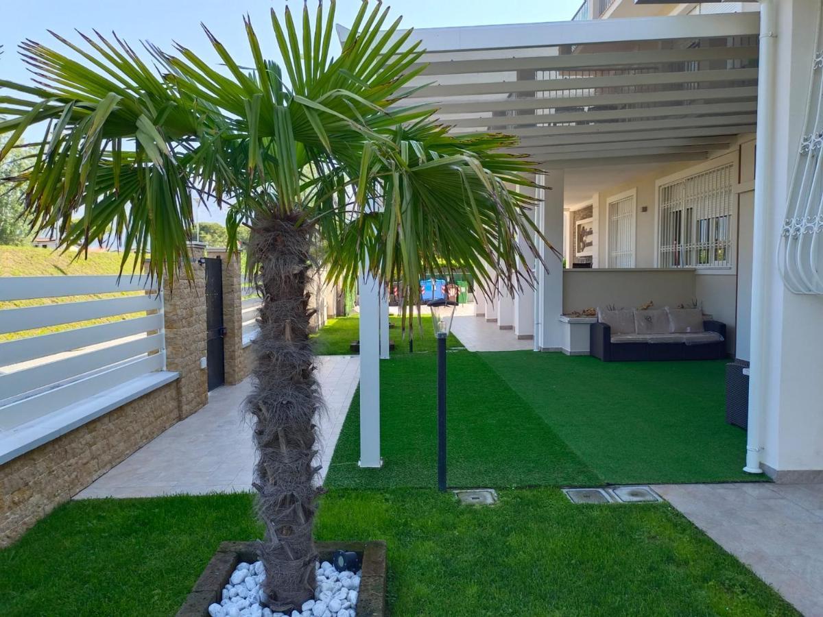 Residence Deamarina Marina di Massa Dış mekan fotoğraf