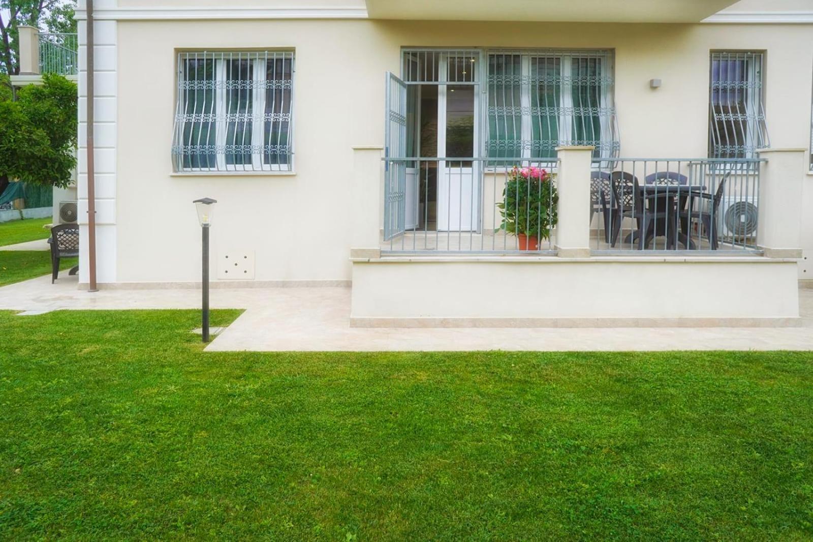 Residence Deamarina Marina di Massa Dış mekan fotoğraf