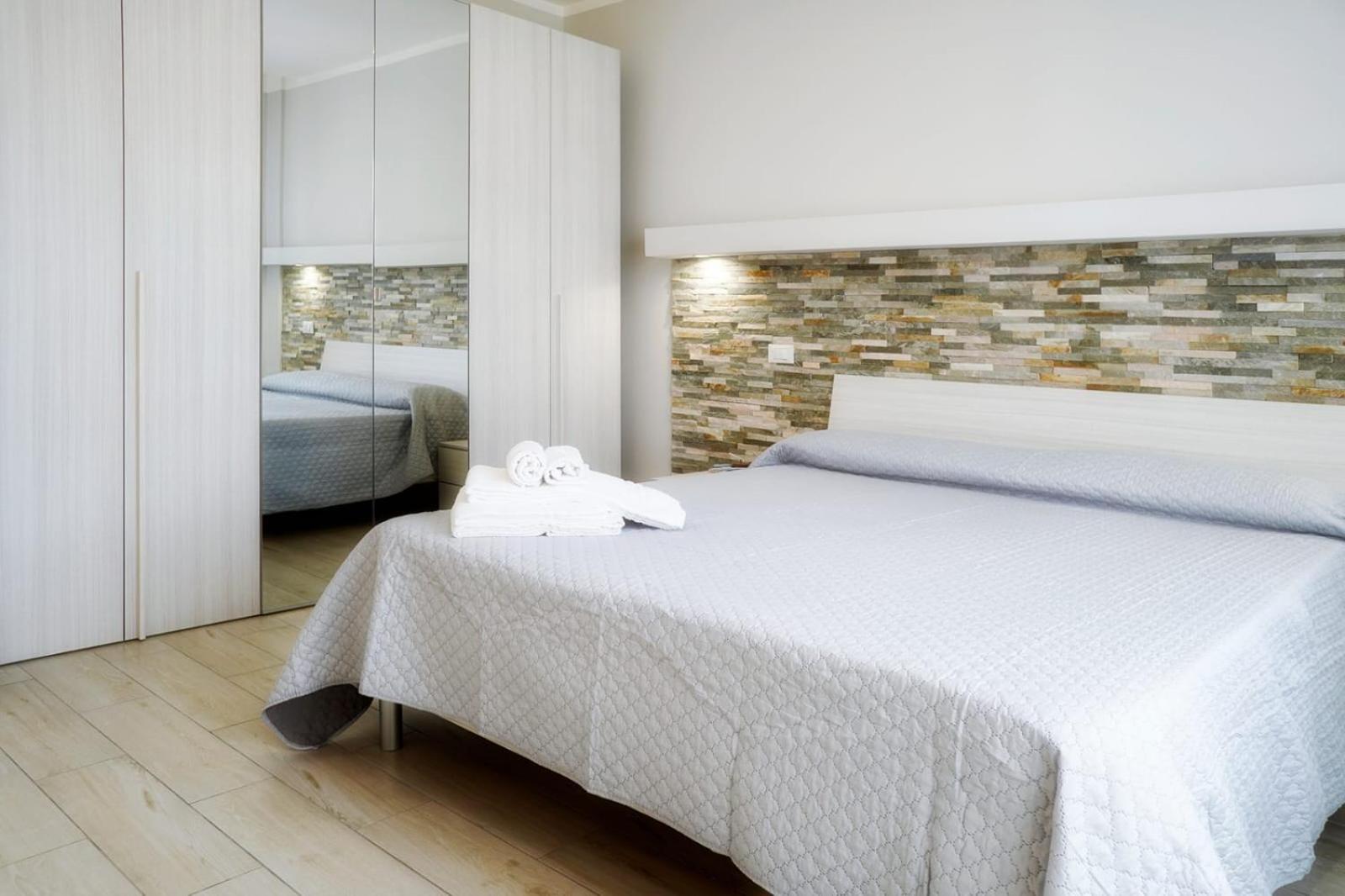 Residence Deamarina Marina di Massa Dış mekan fotoğraf